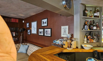 The Whyte Melville inside