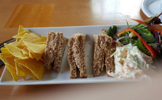 The Weary Traveller food