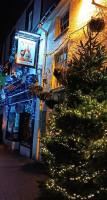 Britannia Inn outside
