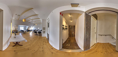 Manina inside