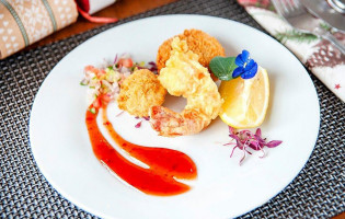 The Fir Tree Country food