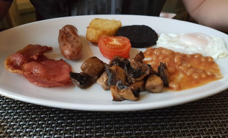 The Fir Tree Country food