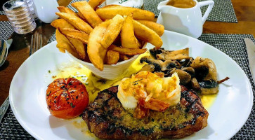 The Fir Tree Country food