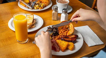 Toby Carvery Rhoose In Barry food
