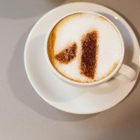 Avenue Tennis Bar Restaurant drink