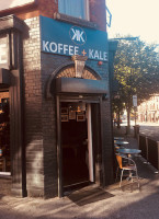 Fratello's outside