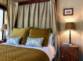 Kirkstile Inn inside