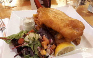 Signals Bistro food