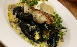The Globe Inn food