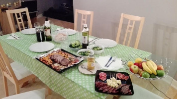 The Swine That Dines drink