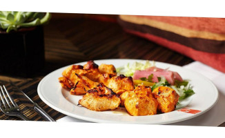 Noura Pavilion, Kingston food