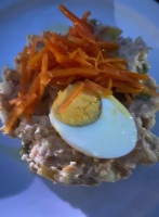 The Pyet Deli food