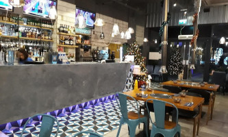 Jinseon Korean Bbq Restaurant Bar inside