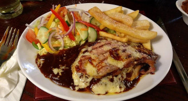 The Tally Ho food