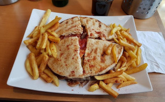 The Hellenic Eatery food
