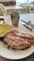 Shore Cafe, Hest Bank food