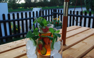 The Haywain drink