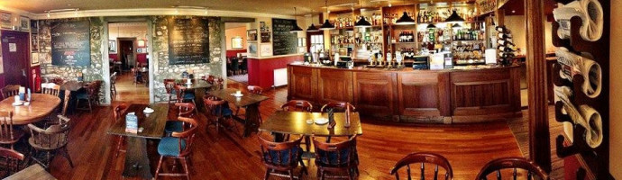 Milton Inn inside