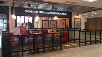 Smashburger outside