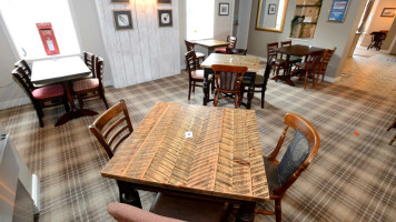 The Wheatsheaf inside