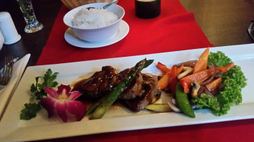 Lille Thai Asian Cuisine food