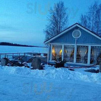 Sininen Hetki outside