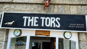 The Tors Inn outside