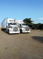 Tip Top outside