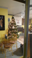 Mandalsstua inside