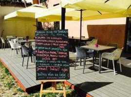 Grants Of Castlegate Wine Bar outside