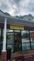 Chapters Cafe outside