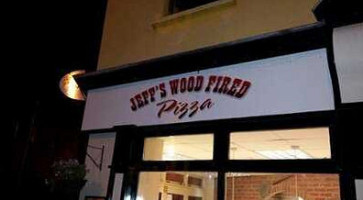 Jeff's Pizzeria outside
