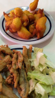 Molloy's Bakery And Fine Food Emporium food