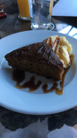 The Plum Pudding food