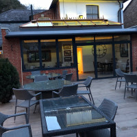 The Plum Pudding outside