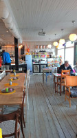 Henningsvaer Lysstoeperi And Cafe inside