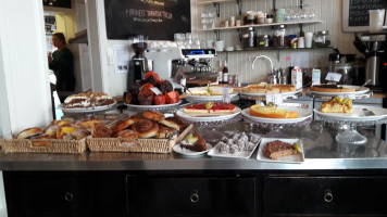 Henningsvaer Lysstoeperi And Cafe drink