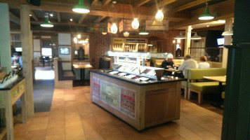 Harvester Sutton inside