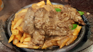 Toros Steakhouse food
