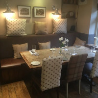The Three Oaks inside