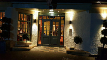 Justinlees Inn outside