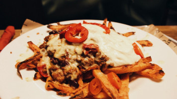 Hydeout B-q Smokehouse food