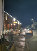 The Globe Inn outside