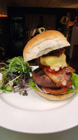 The Cwtch Llantwit Major food