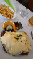 Gyros- Und Schnitzelhaus food
