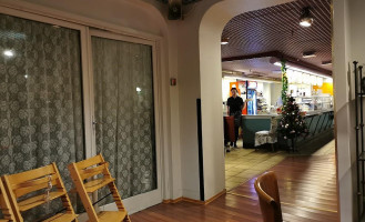Cafe Lyche inside