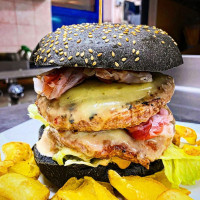 Valhalla Pub Steakhouse food