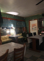 Ban Thai inside