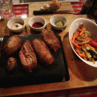 Chuchichäschtli Swiss House food