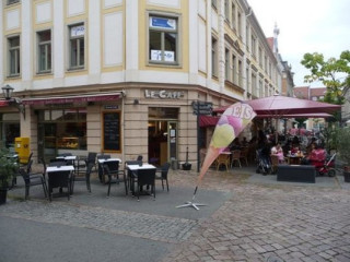 Le Cafe